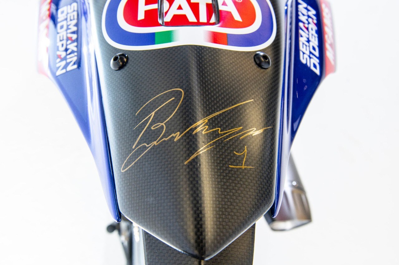 Yamaha R1 Replica Toprak Limited Edition 